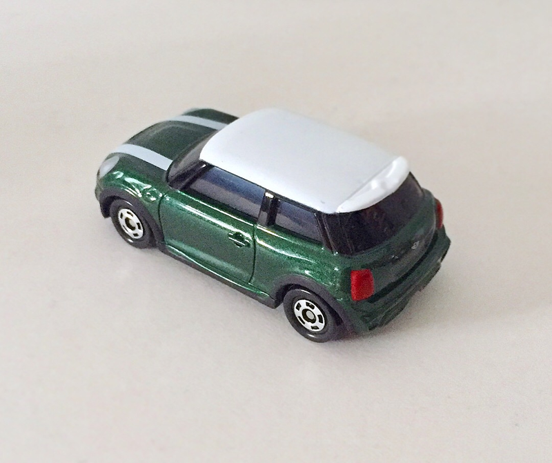 Illustration for article titled #37 Tomica MINI John Cooper Works ālimited releaseā